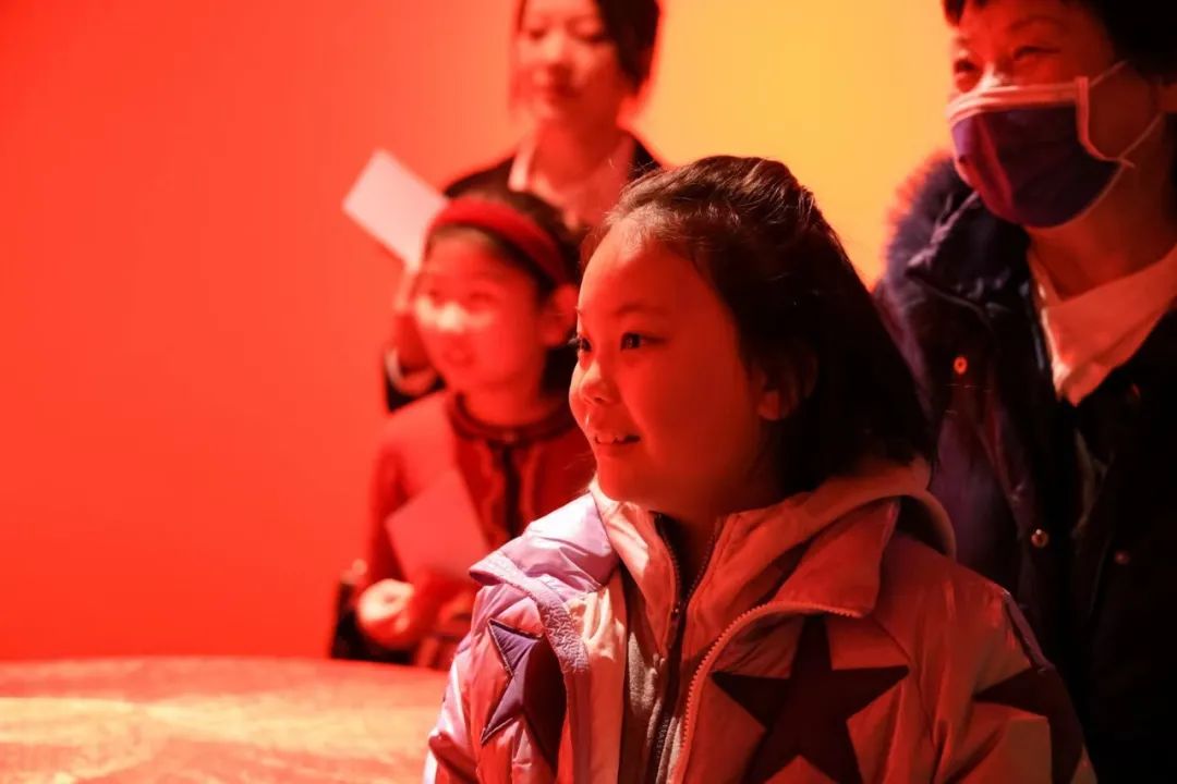 新春打卡地，“只此东方色”8K数字沉浸展