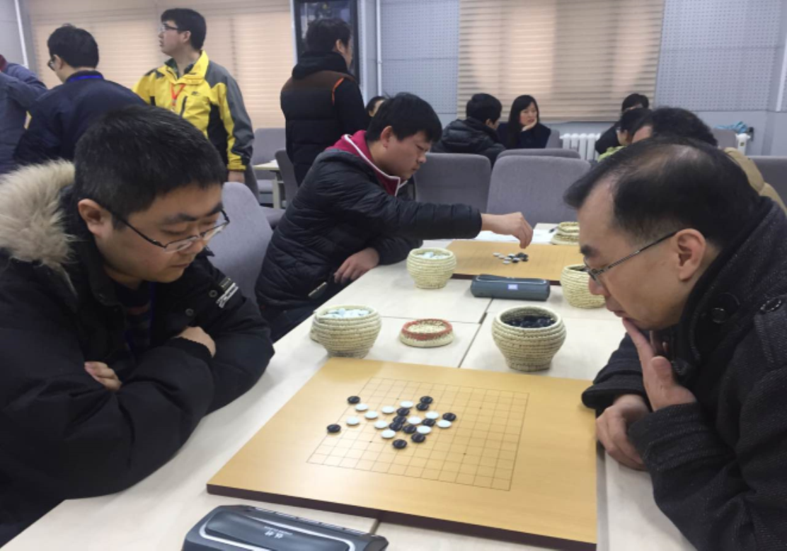 以棋会友  运棋帷幄  博弈之间  乐在棋中