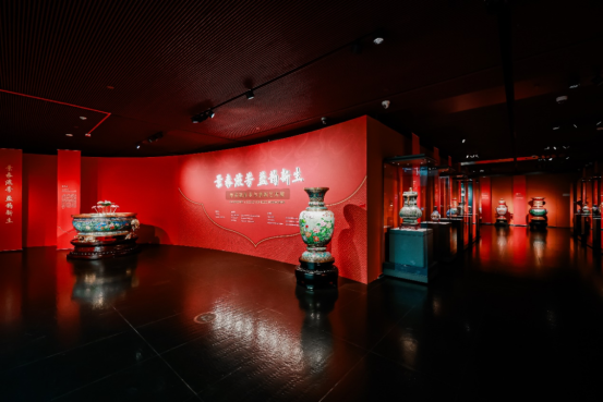 “景泰流芳 蓝韵新生”景泰蓝传承与创新艺术展在国家大剧院开幕