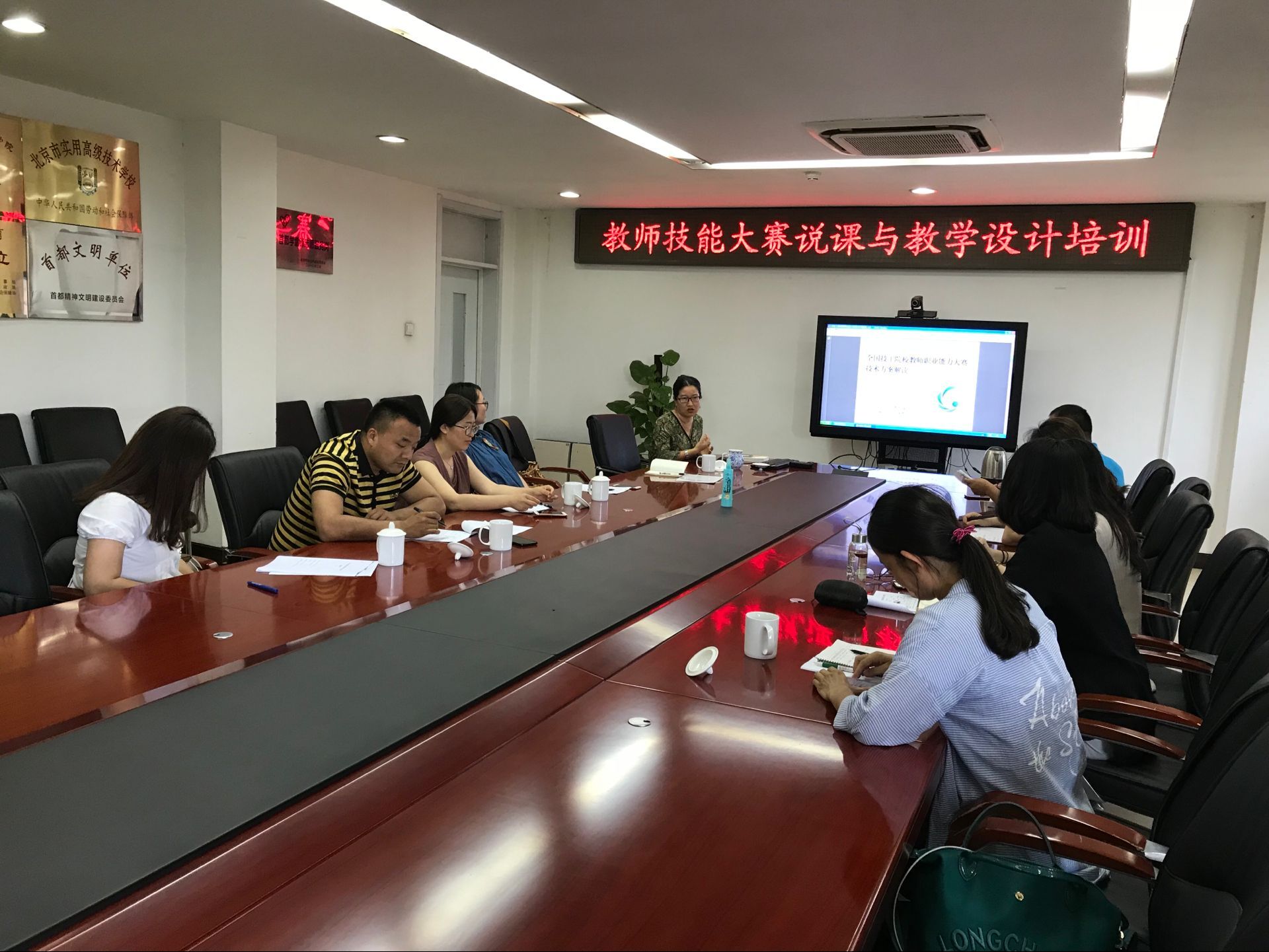 QQ图片20180626111216.jpg QQ图片20180626111216.jpg